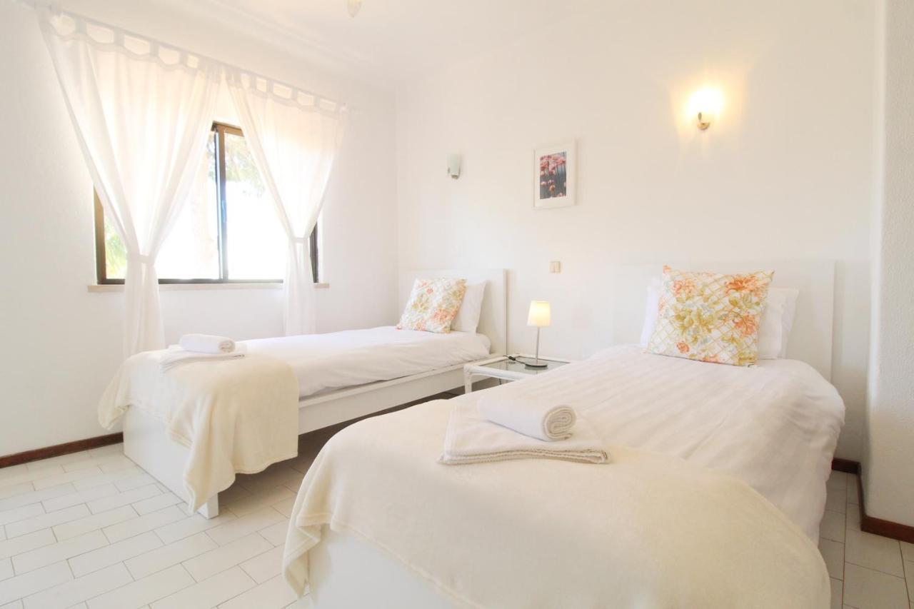 T3 Holiday Cottage Near The Beach | C225 Porches  Exterior foto